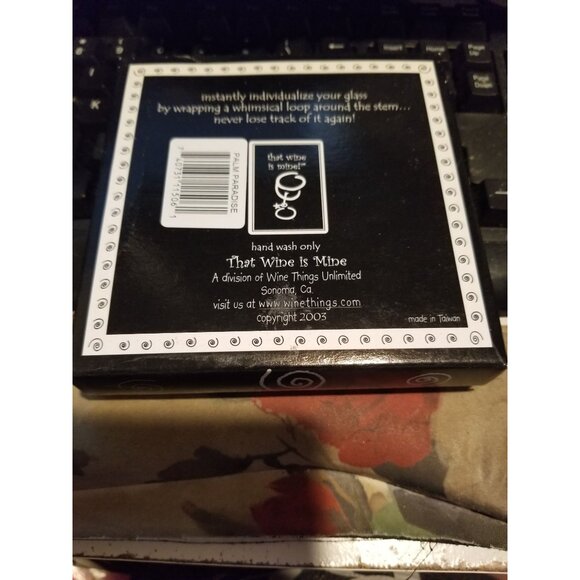 That Wine is Mine Let It Snow 6-Piece Markers Charms Tags Glasses Wine Charm - Picture 4 of 4